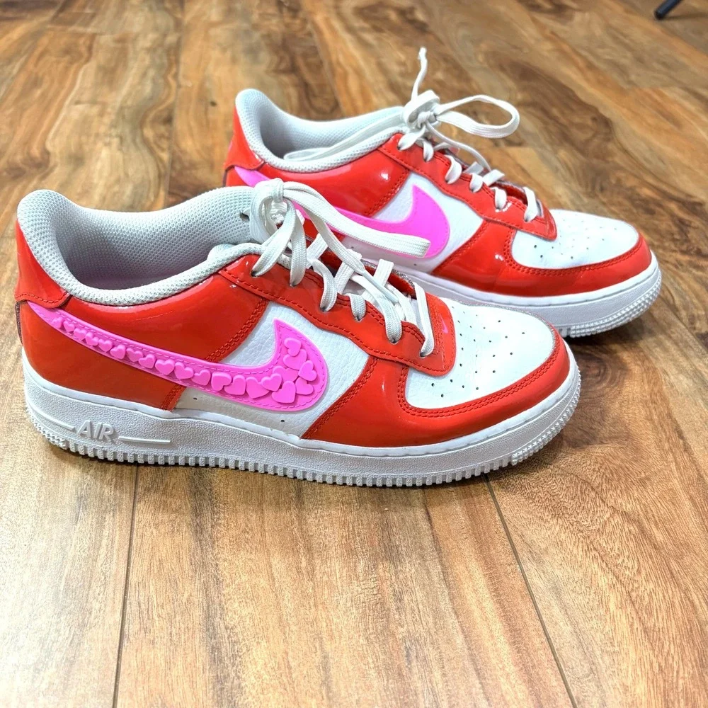 Nike Air Force 1 Low Valentine Day Sneakers Pink & White Hearts Youth Size 6.5